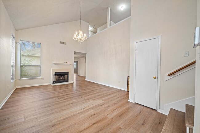 Foto del edificio - 21115 Hidden Bridle Ct