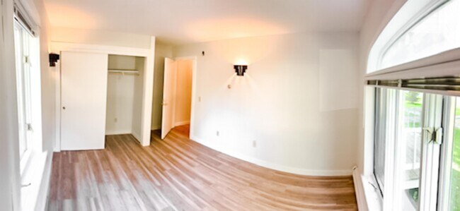 Building Photo - 2920 VT-66