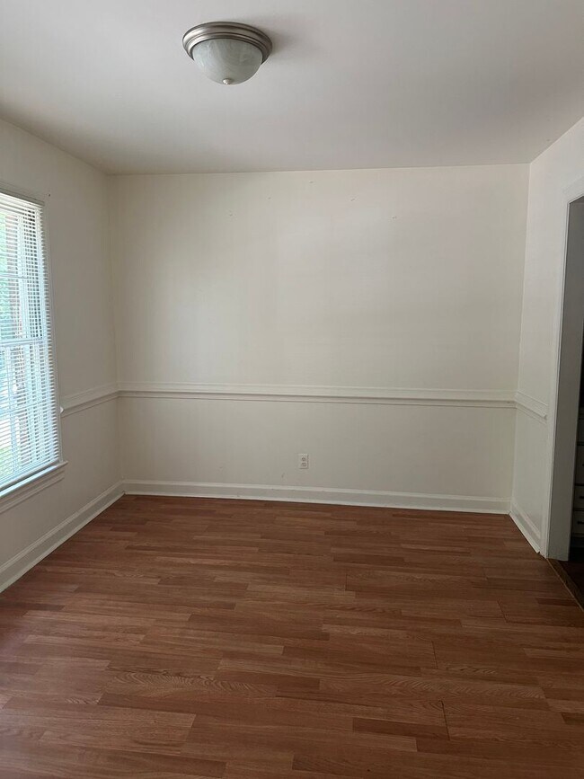 Building Photo - 2 Bedroom/ 2 bath Condo in Georgetown