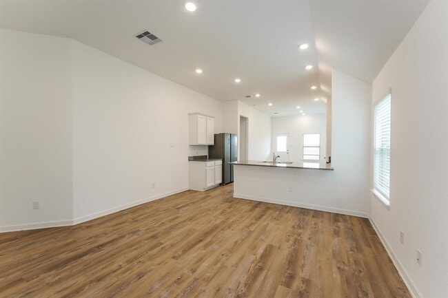Building Photo - 3411 Avary River Ln
