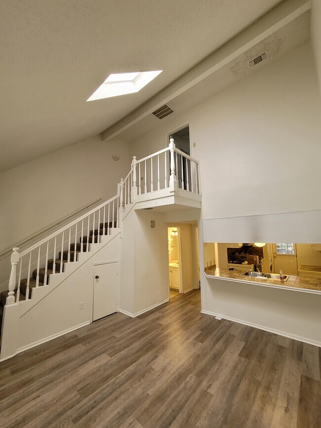 Building Photo - 4273 Jefferson Woods Dr