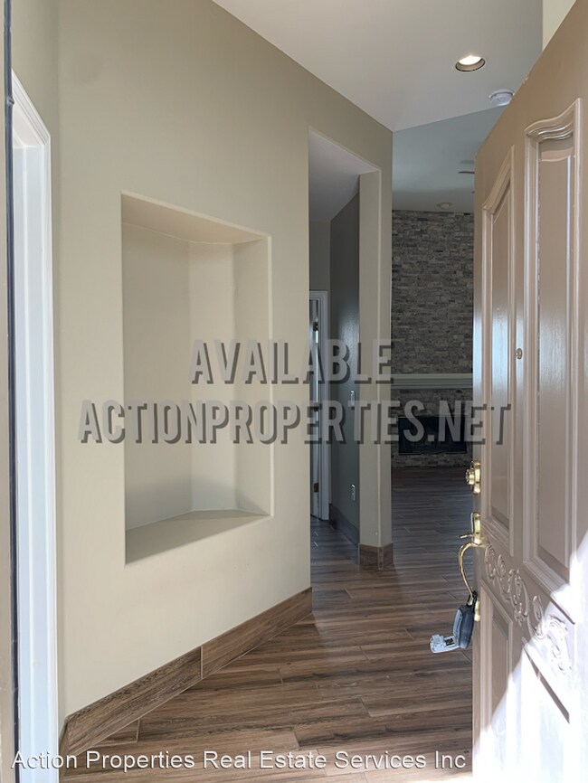 Building Photo - 3 br, 2 bath House - 1652 Palatia Drive