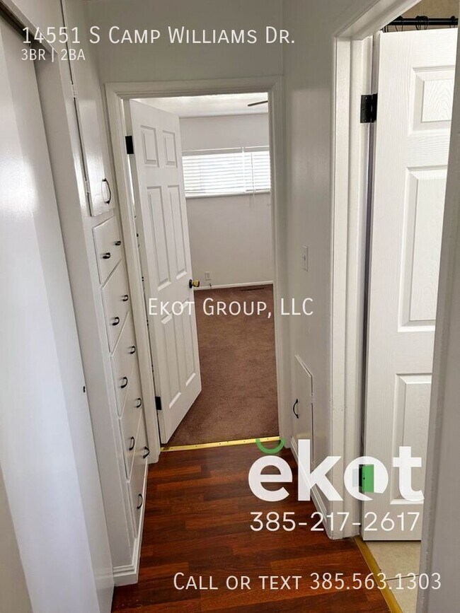 Foto del edificio - 14551 S Camp Williams Rd