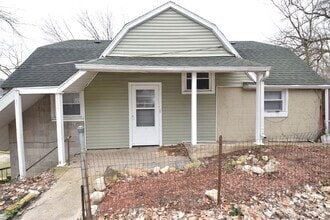 Building Photo - 1311 Montgomery Rd