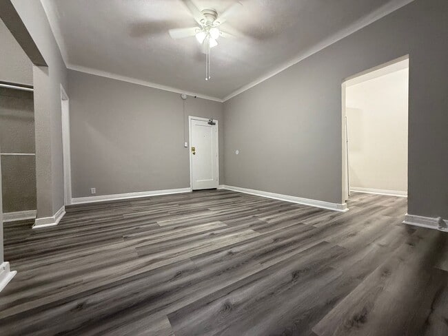 Foto del edificio - STUDIO $1495 LOS FELIZ HARDWOODS EXPOSED B...