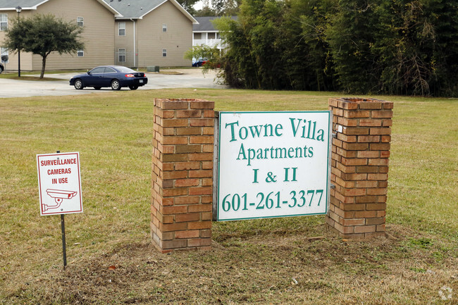 Foto del edificio - Town Villa Apartments I & II