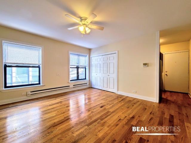 Foto principal - 0 bedroom in CHICAGO IL 60657