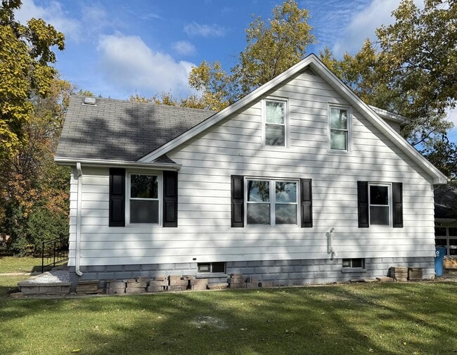 Building Photo - 3141 Green St