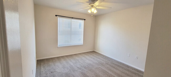 Building Photo - 127 Jules Dr