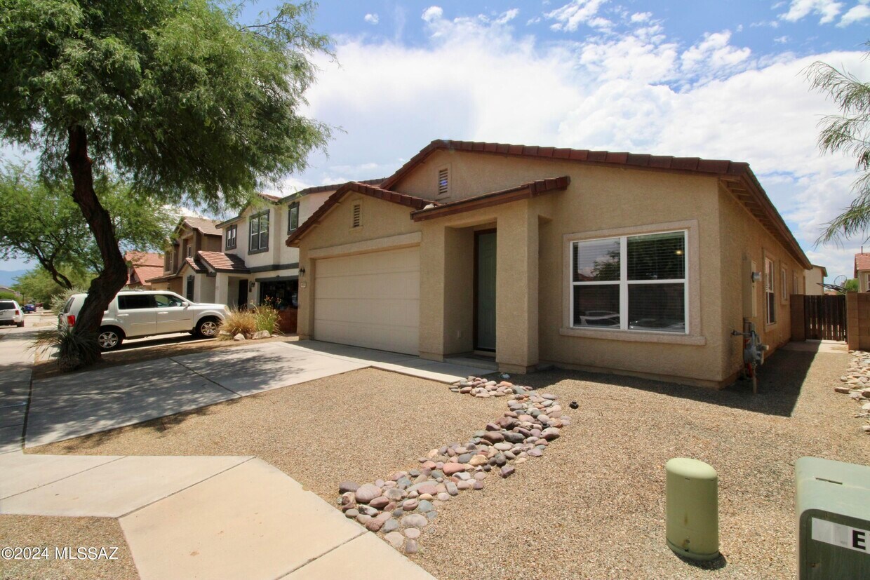 Foto principal - 10372 E Malta St