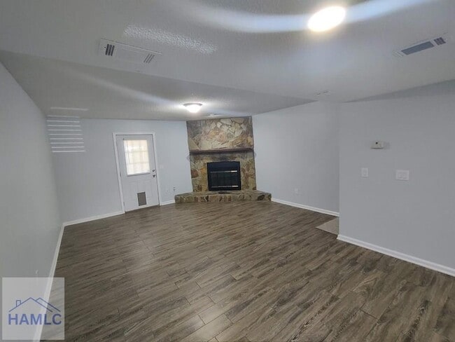 Building Photo - 601 Tupelo Trail