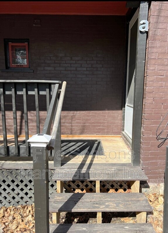 Building Photo - 75 Malletts Bay Ave