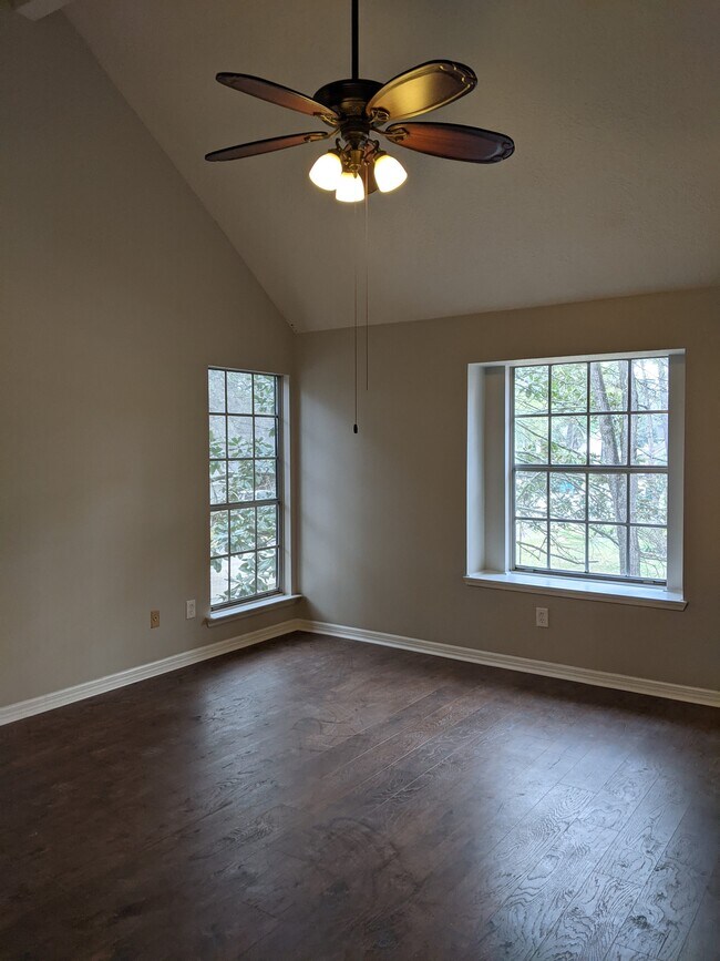 Master Bedroom - 2 Meadow Star Ct