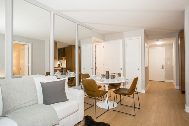 Foto del edificio - 440 W 45th St