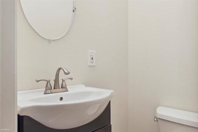 Foto del edificio - 4 br, 3 bath Duplex - 2107 N 17TH ST Unit A