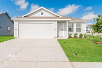 Building Photo - 2700 Ctr Crk Ln