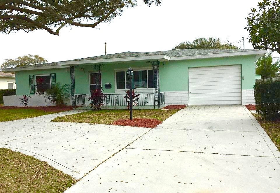 Foto principal - 5330 25th Ave N