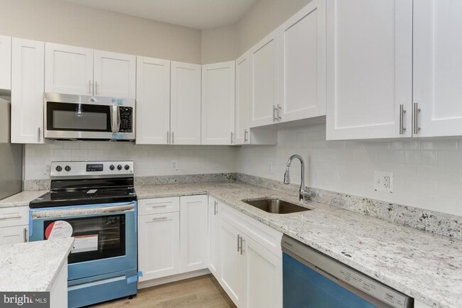 1923 Ashland Ave Unit 304 BR1, Baltimore, MD 21205 - Room for Rent in ...