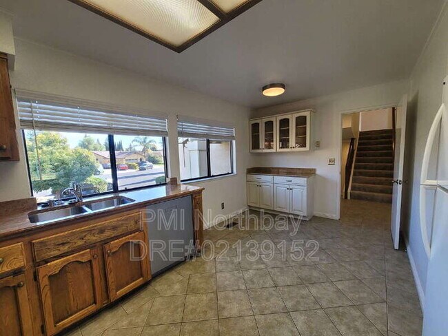 Foto del edificio - 3552 Larchmont Ct