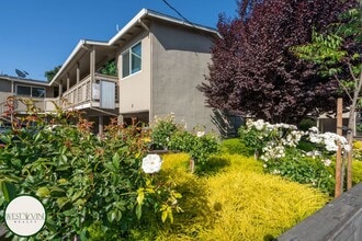 Building Photo - 513 Pierce Rd