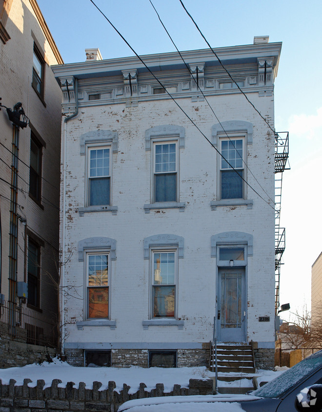Building Photo - 2376 Wheeler St