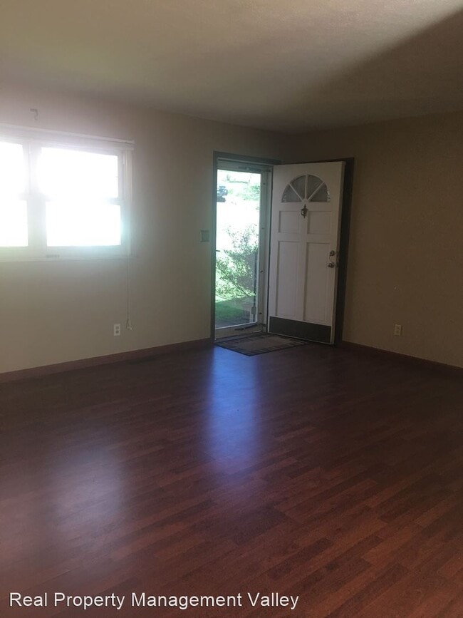 Building Photo - 3 br, 2.5 bath House - 2313 South Walnut