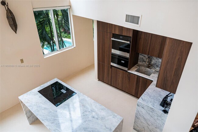 Foto del edificio - 1428 West Ave