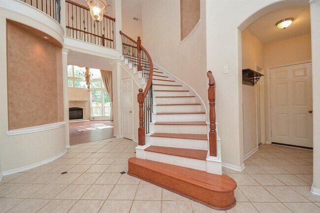 Foto del edificio - 16535 Ruby Meadow Dr