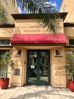 Foto del edificio - Beautiful and Updated Banker's Hill 1BR/1BA Condo!