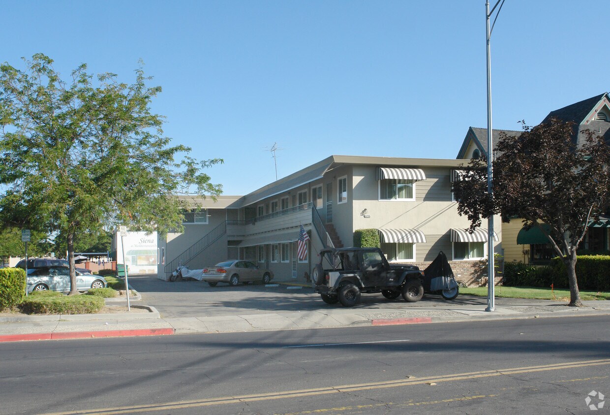 Primary Photo - 1125 Minnesota Ave