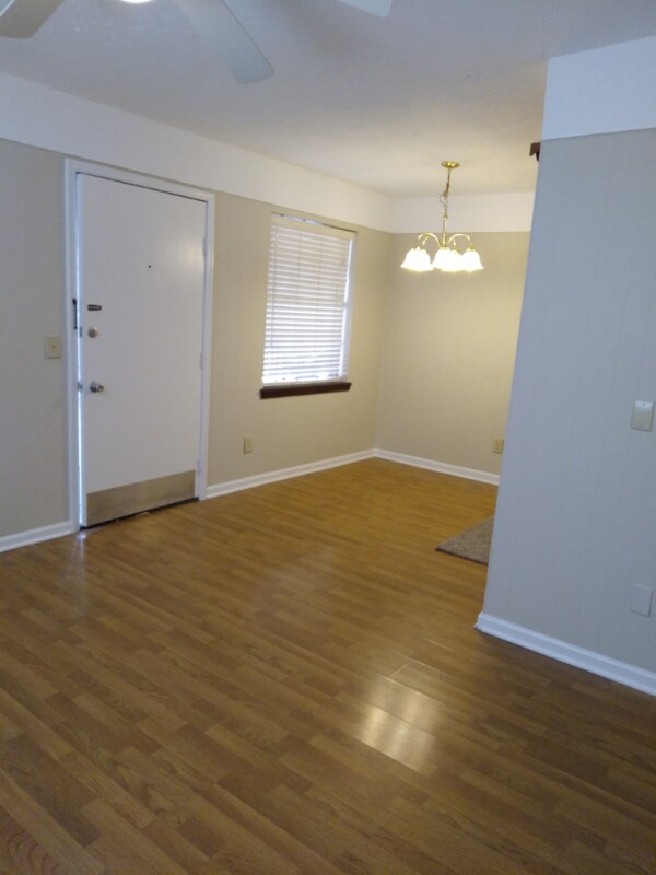 Foto principal - 922 NW 21st St