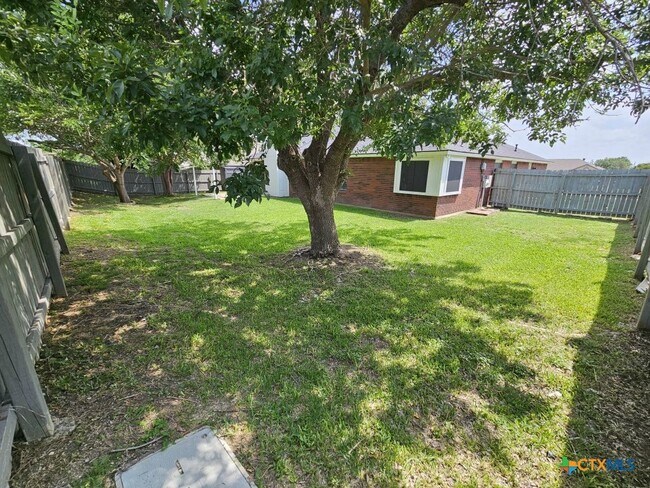 Building Photo - 603 Totem Trail