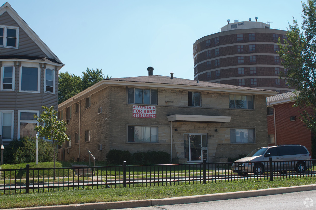 Building Photo - 754 S Layton Blvd