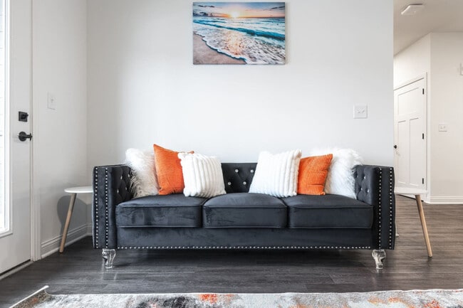 Foto del edificio - 5821 Elevated Way