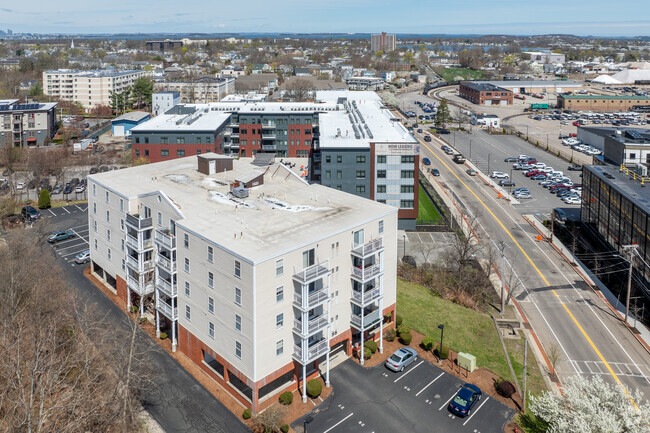 Building Context - Fore River Place Apartments