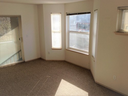 Building Photo - Lee Plaza Apartments - 1 bedroom