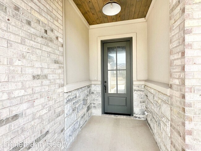 Foto del edificio - 4 br, 2.5 bath House - 8400 Kasen Avenue
