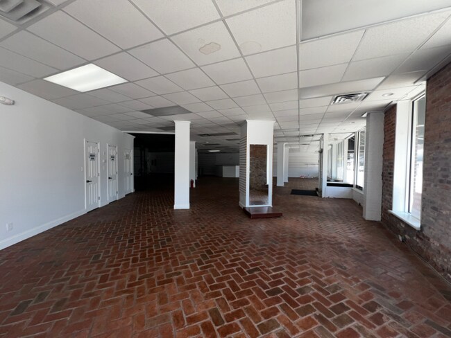 Foto del edificio - 703 S Madison St