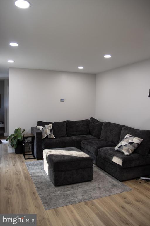 Building Photo - 2298 Four Seasons Dr