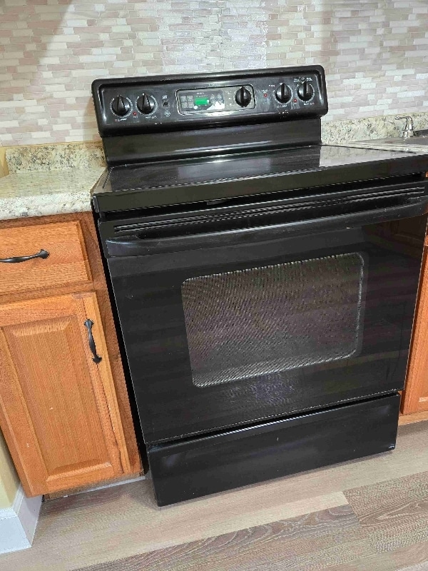 Building Photo - 716 SW 9th St