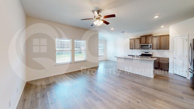 Foto del edificio - 1604 Silver Landing Trail