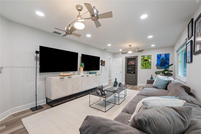 Foto del edificio - 8234 SW 60th Ct