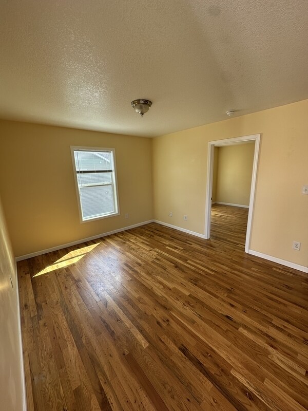 Building Photo - 165 Marietta St