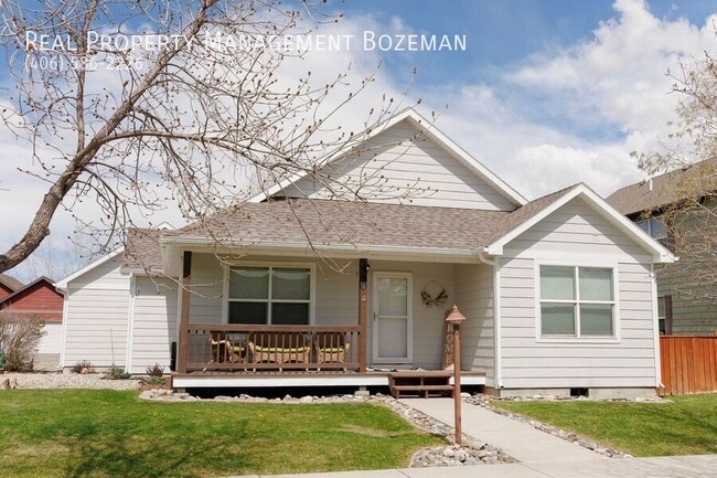 Building Photo - 460 Woodman Dr
