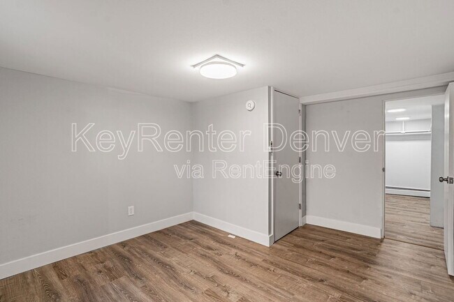 Building Photo - 1532 Perry St