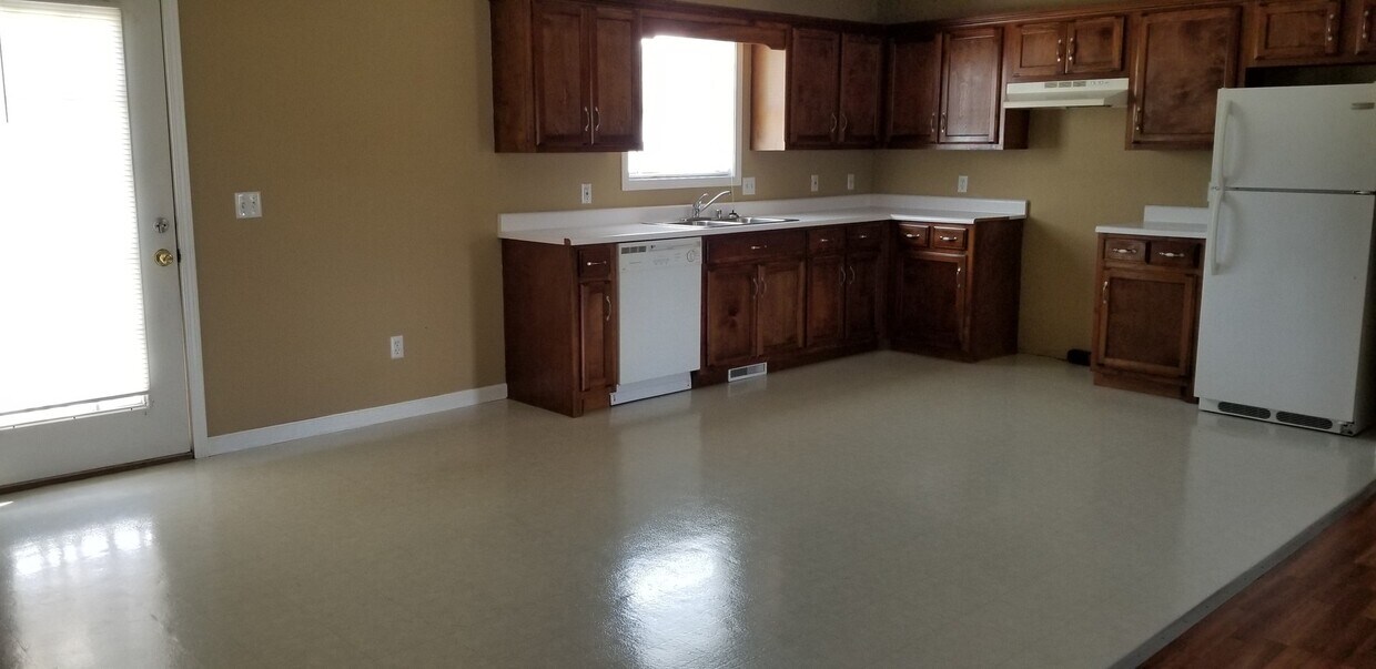 Foto del edificio - 3 Bedroom 2 Bath 1 Car Garage