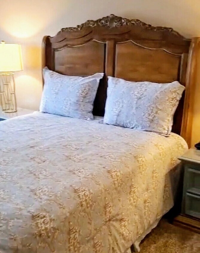 Foto principal - 1208 Wingate Way