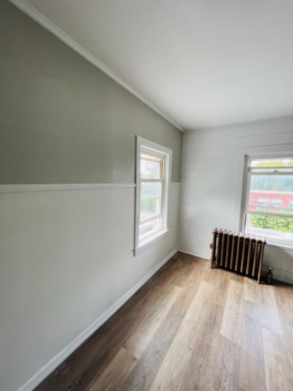 11 Baker St Unit 2A, Patchogue, NY 11772 Room for Rent in Patchogue