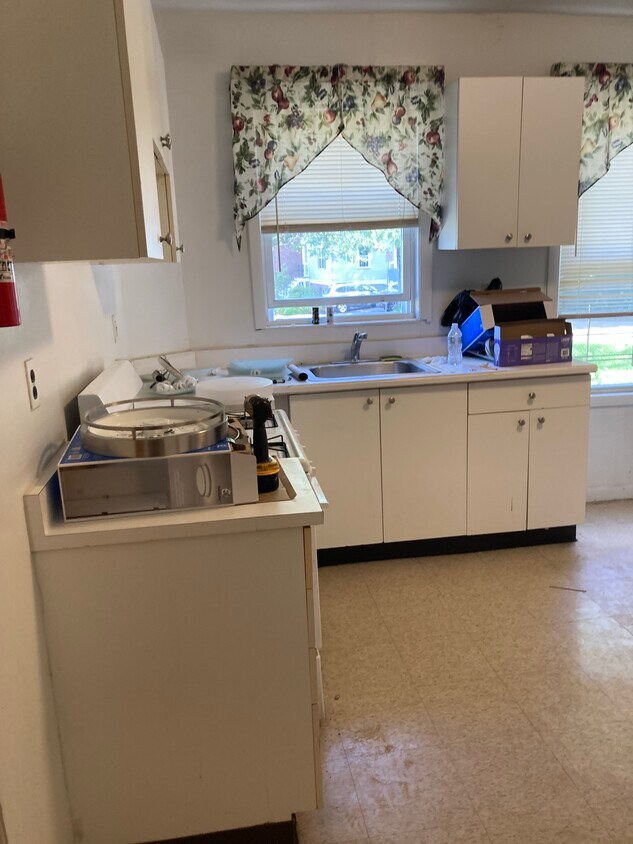 Foto principal - 144 Hillside St