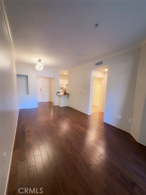 Building Photo - 2115 Watermarke Pl